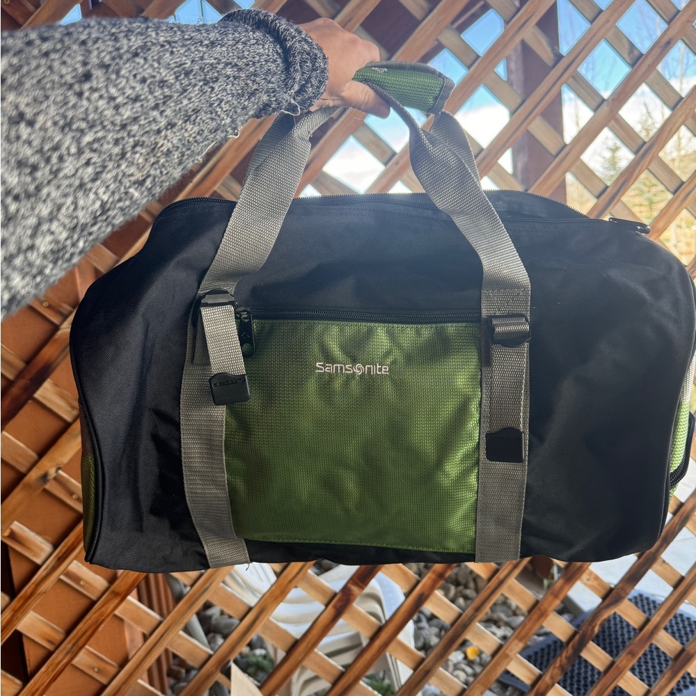 Samsonite duffle bag BNWOT